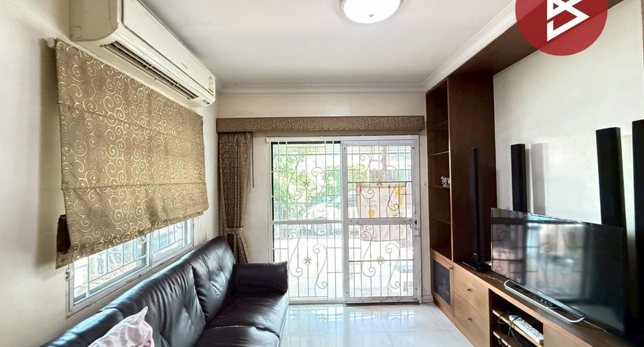 For sale 3 bedrooms townhouse in Lam Luk Ka, Pathum Thani