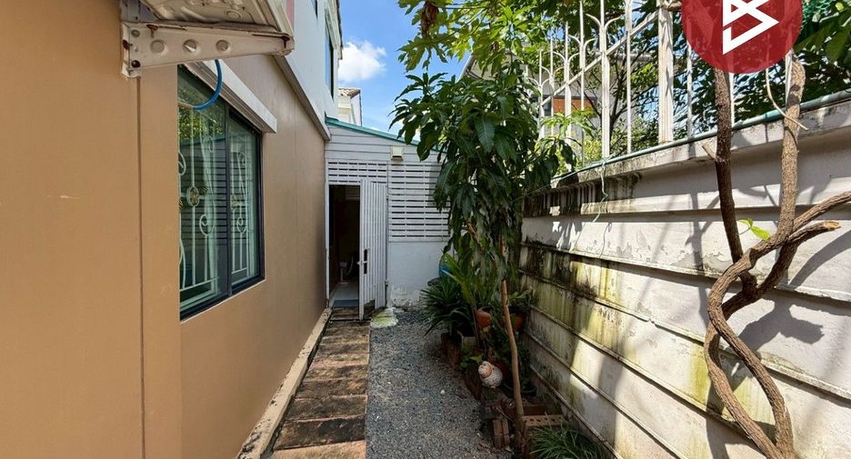 For sale 3 bedrooms townhouse in Lam Luk Ka, Pathum Thani