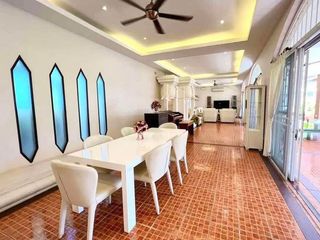 For Rent 4 Bedroom Villa In Bang Lamung, Chonburi