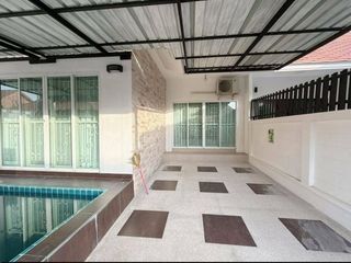 For sale 2 ベッドルーム villa in Bang Lamung, Chonburi