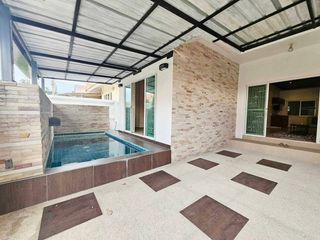 For sale 2 ベッドルーム villa in Bang Lamung, Chonburi