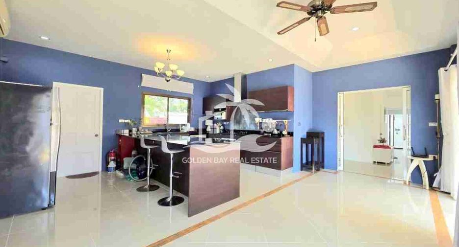 Haus zur Miete mit 4 Zimmer in Huay Yai, Pattaya
