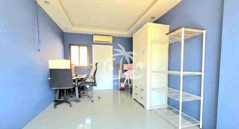 Haus zur Miete mit 4 Zimmer in Huay Yai, Pattaya