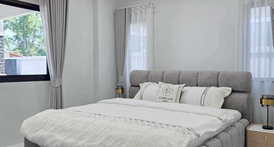 For sale 3 bedrooms villa in Huay Yai, Pattaya