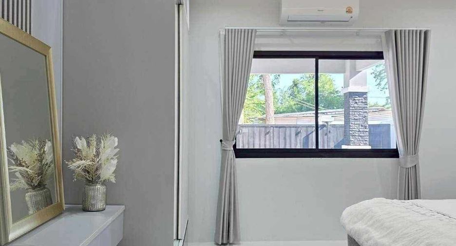 For sale 3 bedrooms villa in Huay Yai, Pattaya