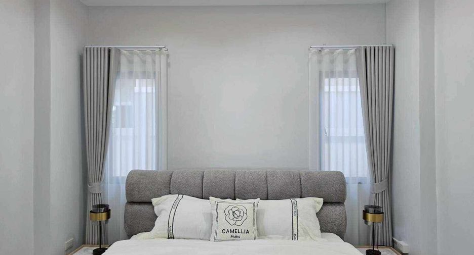For sale 3 bedrooms villa in Huay Yai, Pattaya