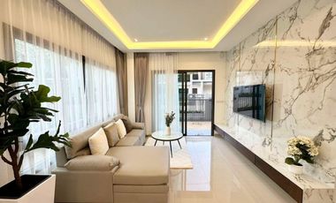 Casa en alquiler de 4 habitaciones en East Pattaya, Pattaya