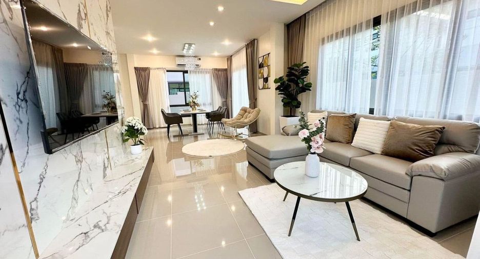 For rent 4 bedrooms house in East Pattaya, Pattaya