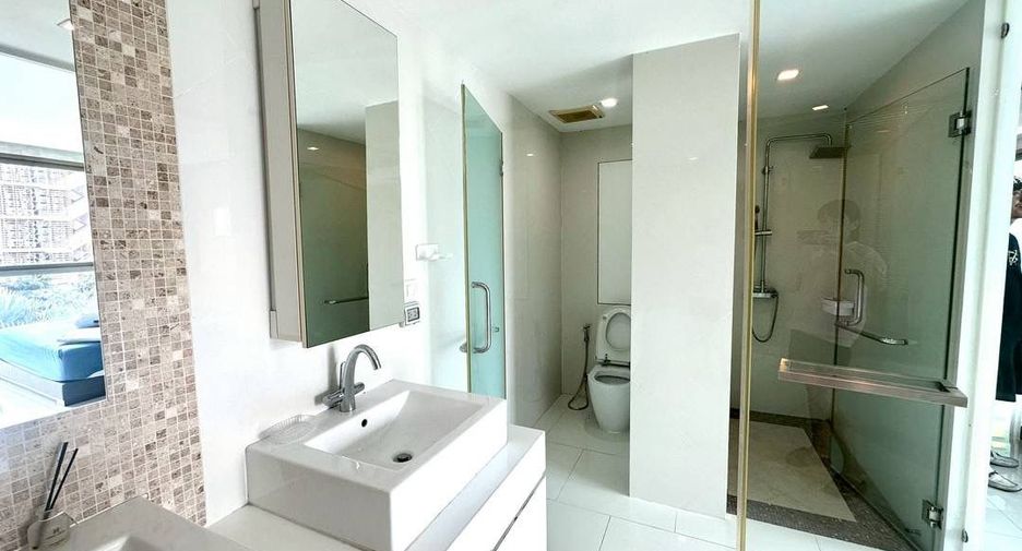 Condo en alquiler de 2 habitaciones en North Pattaya, Pattaya