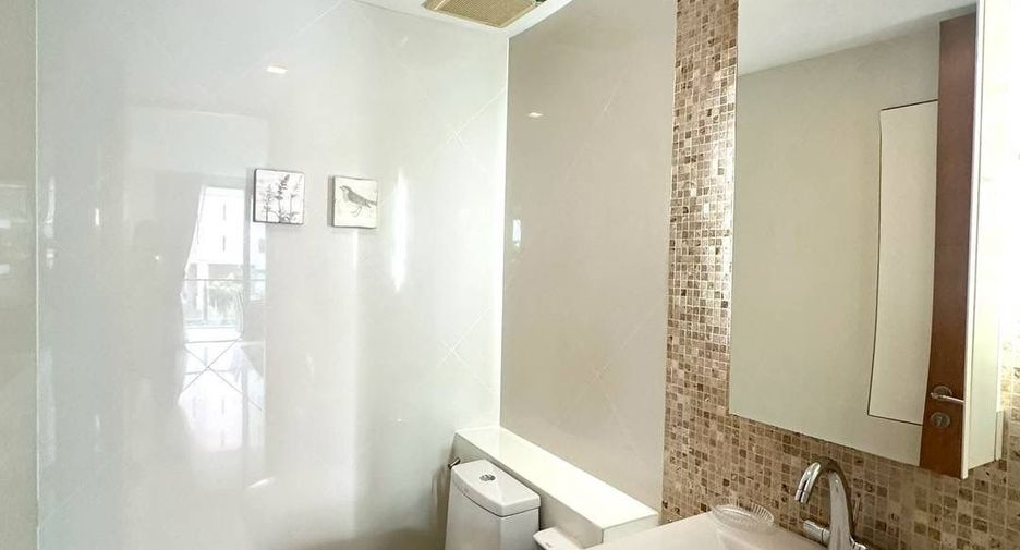 Condo en alquiler de 2 habitaciones en North Pattaya, Pattaya