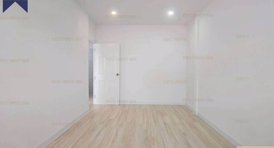 ขาย 4 ห้องนอน ทาวน์เฮ้าส์ ใน บางบัวทอง, นนทบุรี