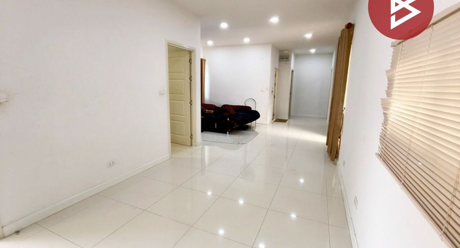Haus zum Kauf mit 3 Zimmer in Si Racha, Chonburi