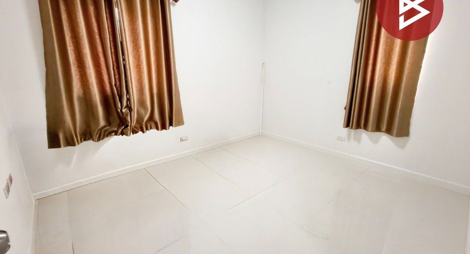 Haus zum Kauf mit 3 Zimmer in Si Racha, Chonburi