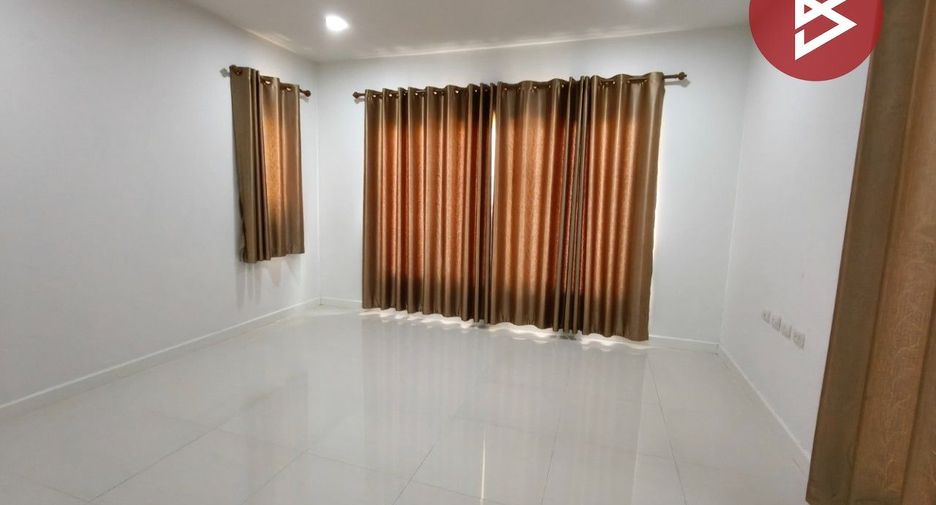 Haus zum Kauf mit 3 Zimmer in Si Racha, Chonburi