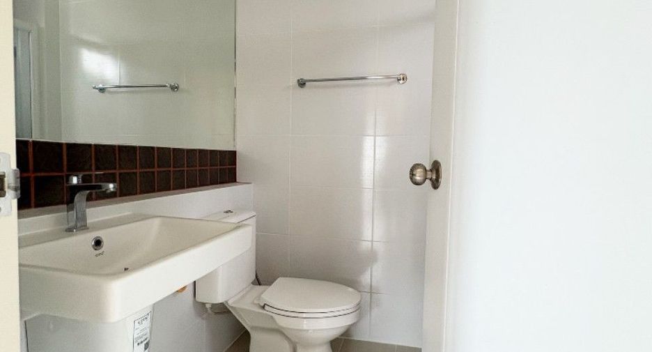 For sale 3 bedrooms house in Bang Sao Thong, Samut Prakan