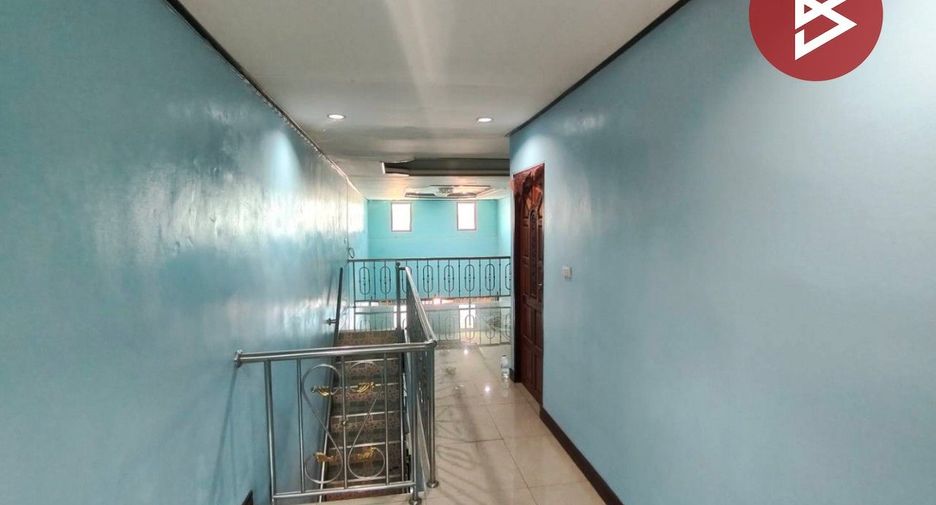 For sale 2 bedrooms retail Space in Lat Yao, Nakhon Sawan
