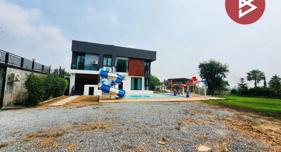 Casa en venta de 6 habitaciones en Bang Pla Ma, Suphan Buri