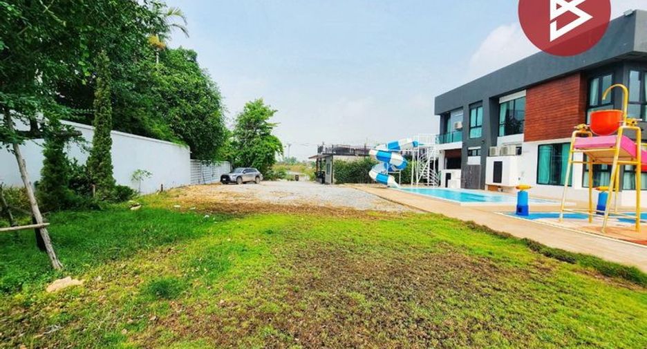 Casa en venta de 6 habitaciones en Bang Pla Ma, Suphan Buri