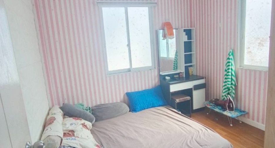 For sale 4 bedrooms house in Bang Pakong, Chachoengsao