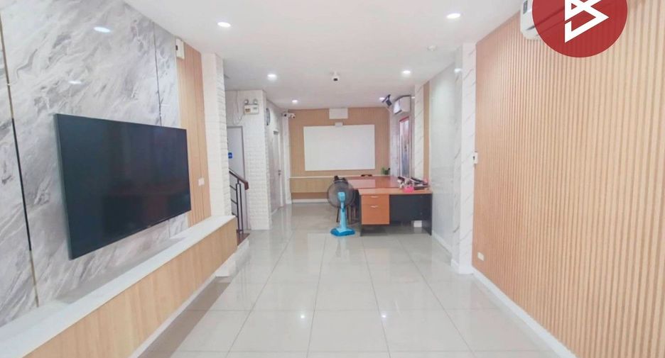 For sale 4 bedrooms house in Bang Pakong, Chachoengsao