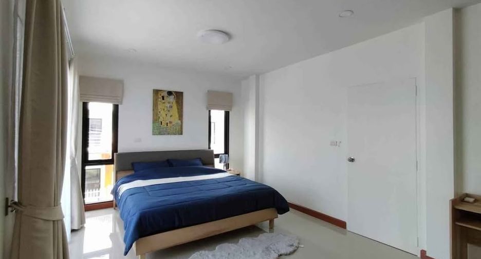 For rent 3 bedrooms house in Mueang Phuket, Phuket