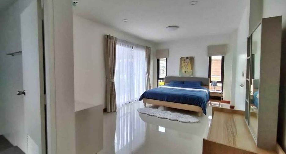 For rent 3 bedrooms house in Mueang Phuket, Phuket