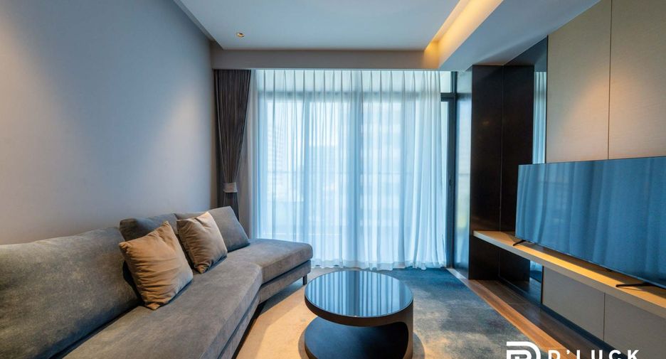 For rent 2 bedrooms condo in Pratumnak, Pattaya