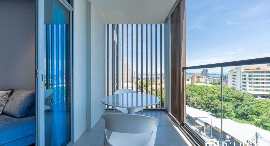 For rent 2 bedrooms condo in Pratumnak, Pattaya