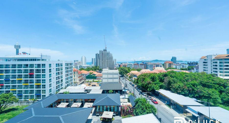 For rent 2 bedrooms condo in Pratumnak, Pattaya
