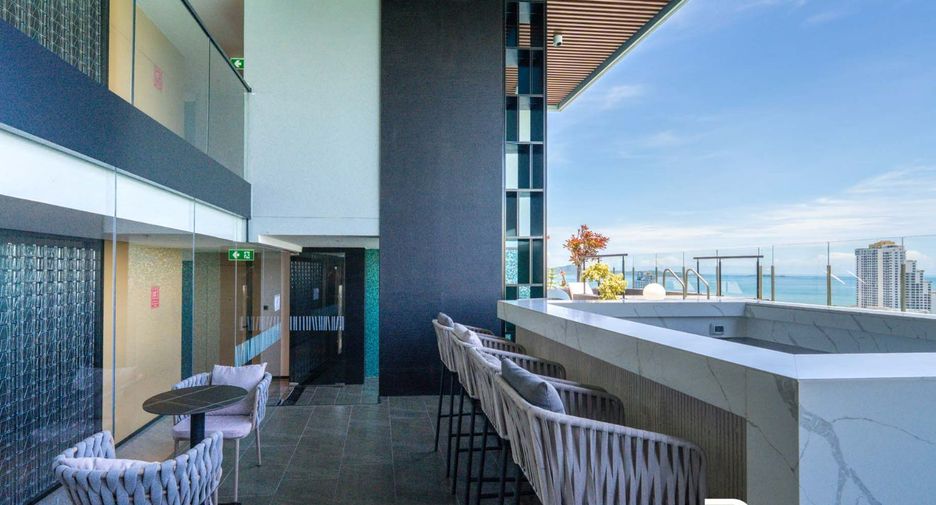 For rent 2 bedrooms condo in Pratumnak, Pattaya