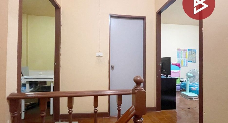 Продажа 2 спальни таунхаус в Пращет, Бангкок