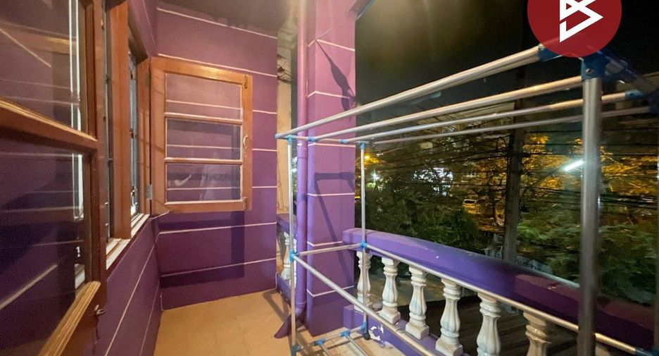 Продажа 2 спальни таунхаус в Пращет, Бангкок