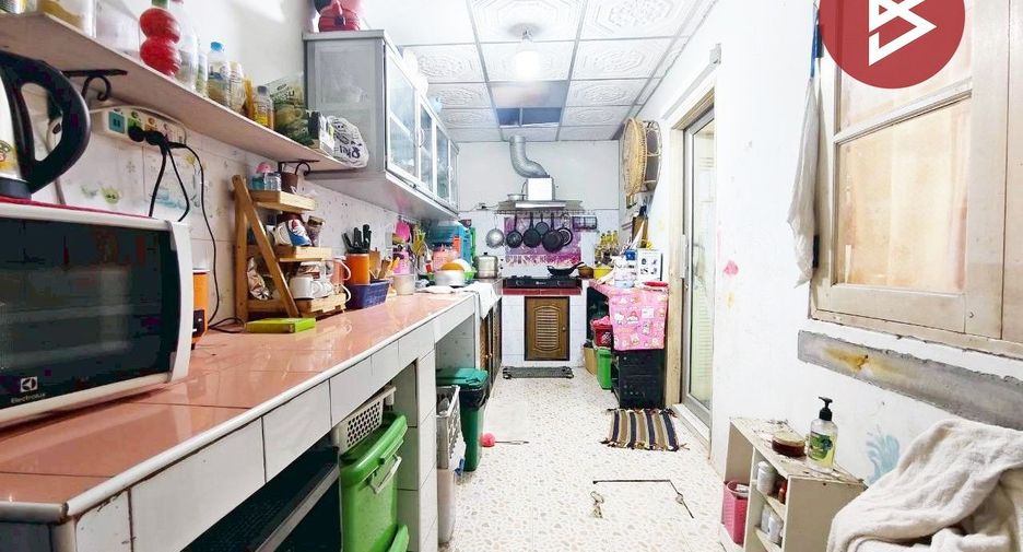 For sale 3 bedrooms townhouse in Phutthamonthon, Nakhon Pathom