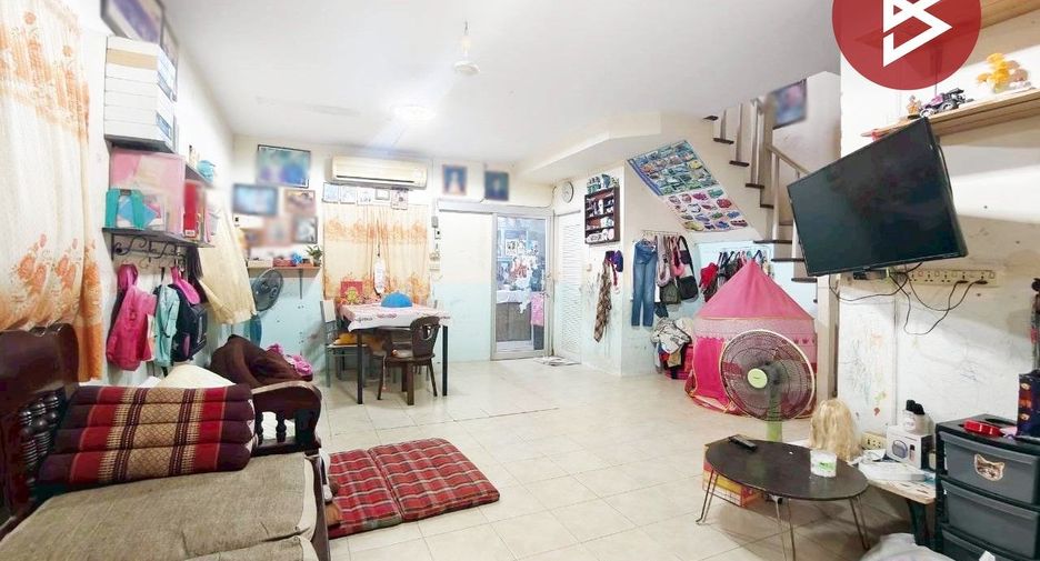 For sale 3 bedrooms townhouse in Phutthamonthon, Nakhon Pathom