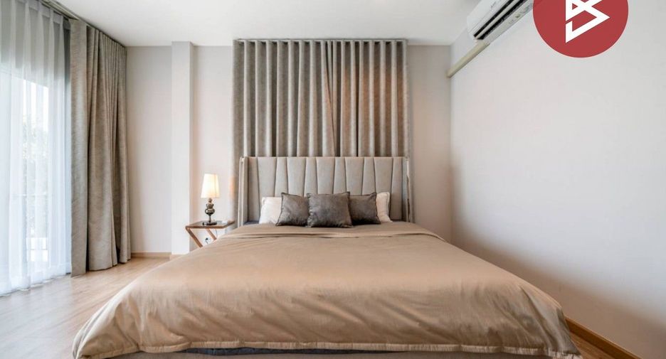 For sale 4 bedrooms house in Sai Mai, Bangkok