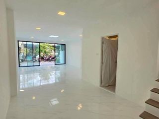 Casa adosada en venta de 2 habitaciones en Kathu, Phuket