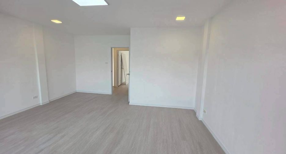 Reihenhaus zum Kauf mit 2 Zimmer in Kathu, Phuket