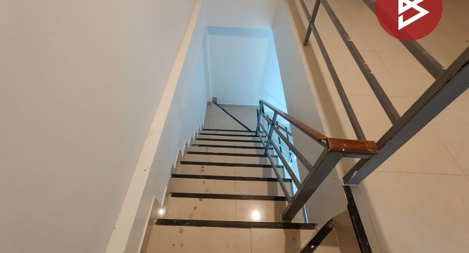 For sale 2 bedrooms townhouse in Mueang Chachoengsao, Chachoengsao