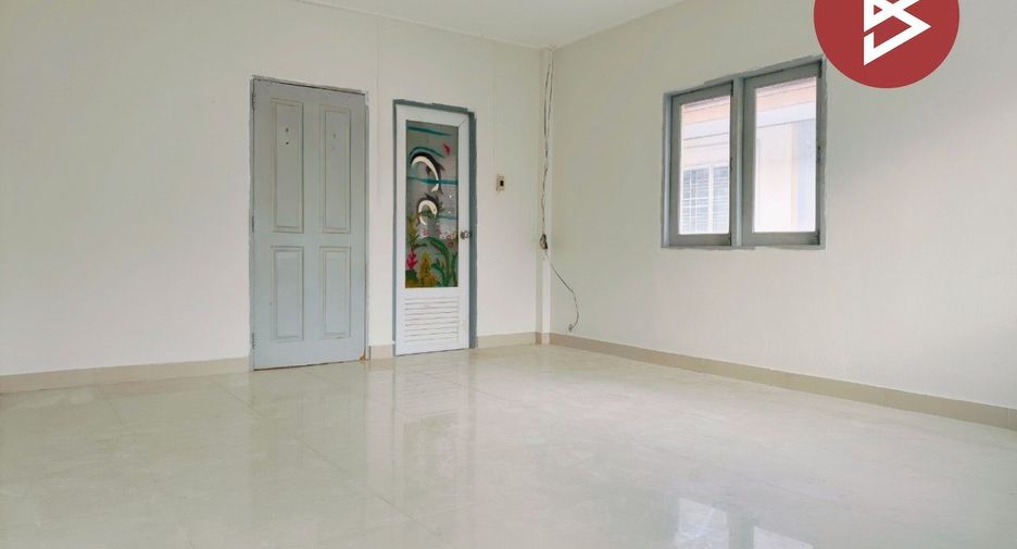 For sale 2 bedrooms townhouse in Mueang Chachoengsao, Chachoengsao