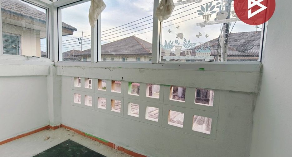 For sale 2 bedrooms townhouse in Mueang Chachoengsao, Chachoengsao