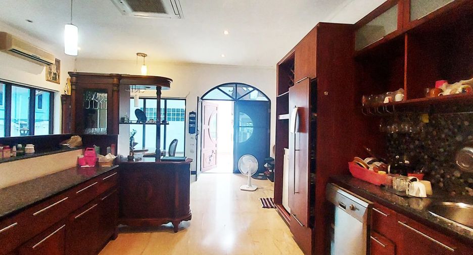 Hotel zum Kauf mit 10 Zimmer in Klaeng, Rayong