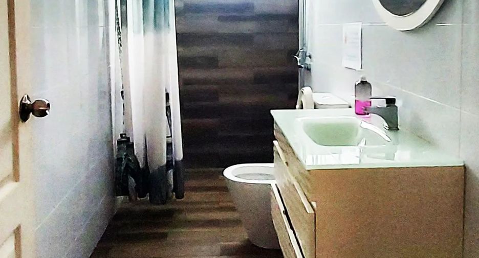 Hotel zum Kauf mit 10 Zimmer in Klaeng, Rayong