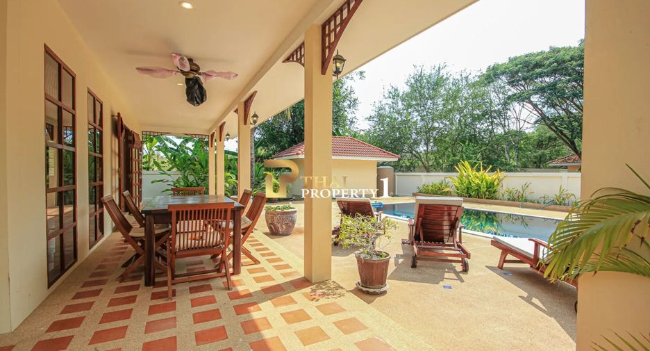 For sale 3 bedrooms villa in Hua Hin, Prachuap Khiri Khan
