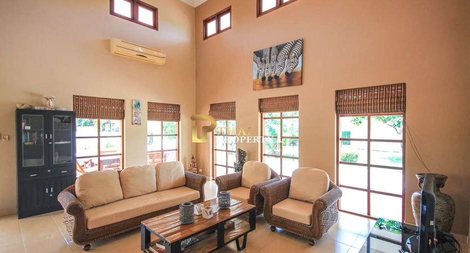 For sale 3 bedrooms villa in Hua Hin, Prachuap Khiri Khan