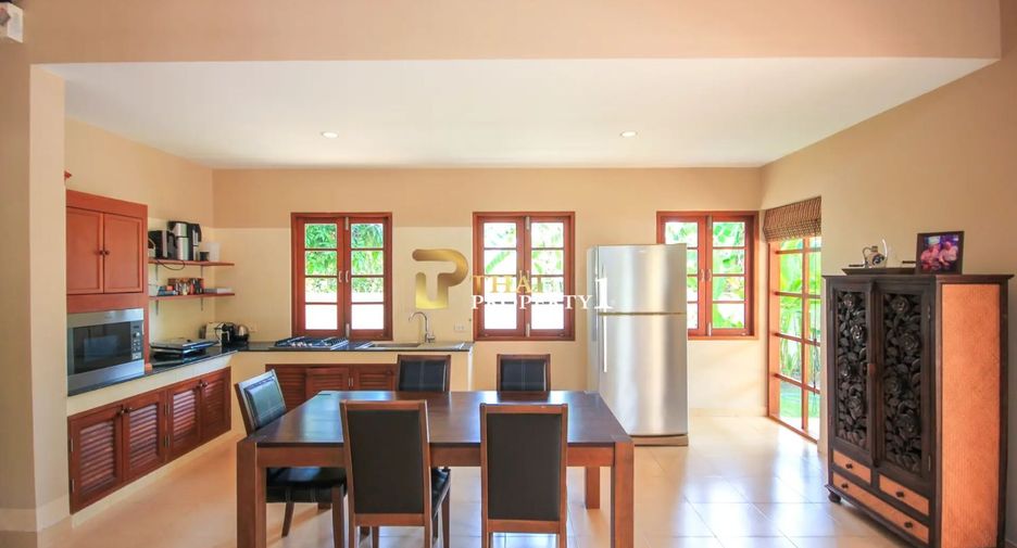 For sale 3 bedrooms villa in Hua Hin, Prachuap Khiri Khan
