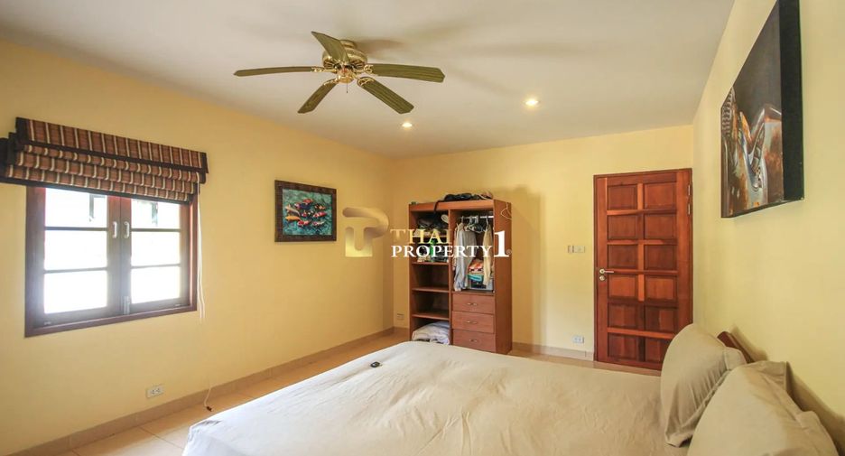 For sale 3 bedrooms villa in Hua Hin, Prachuap Khiri Khan