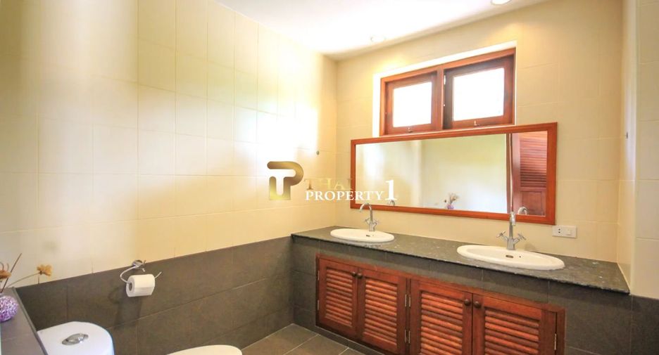 For sale 3 bedrooms villa in Hua Hin, Prachuap Khiri Khan