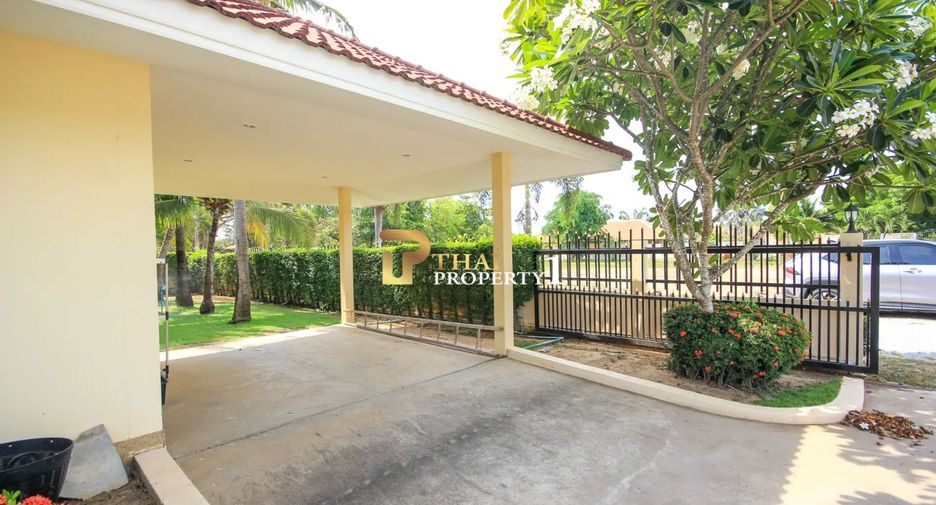 For sale 3 bedrooms villa in Hua Hin, Prachuap Khiri Khan