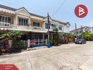 Reihenhaus zum Kauf mit 3 Zimmer in Phra Pradaeng, Samut Prakan