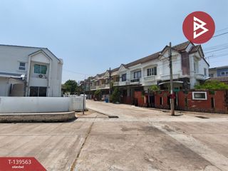 Reihenhaus zum Kauf mit 3 Zimmer in Phra Pradaeng, Samut Prakan